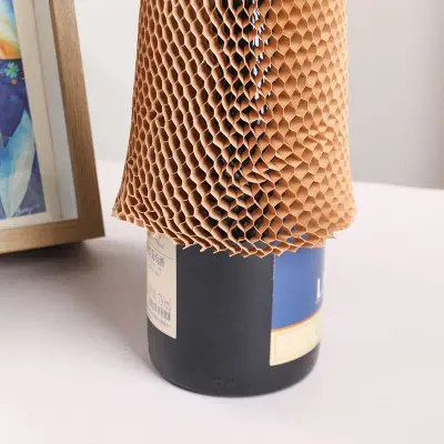 Nuovo packaging di bottiglia Design: manica bottiglia di carta a nido d'ape