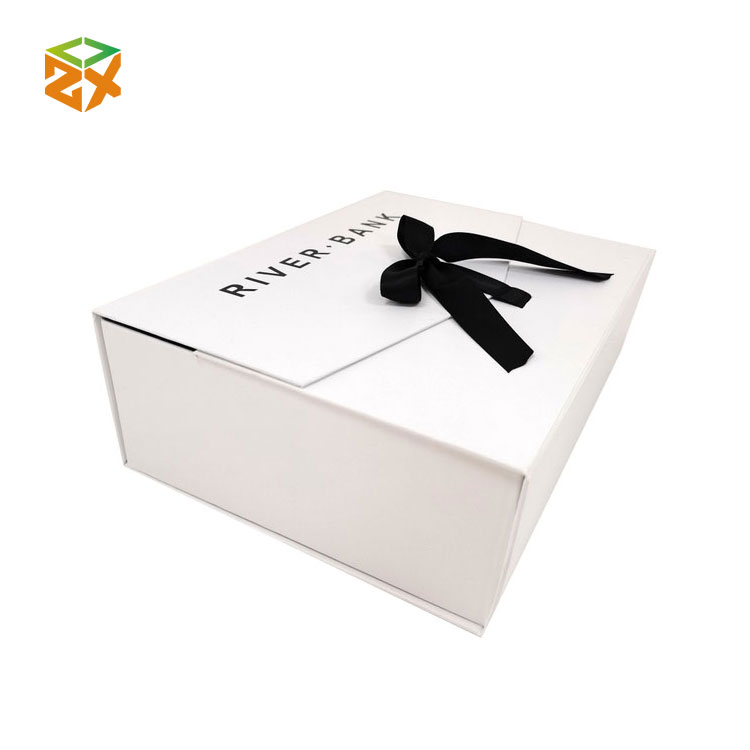 Confezione regalo magnetica con nastro