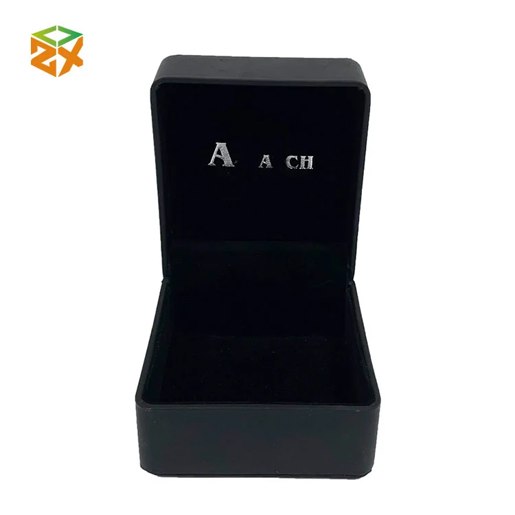 Confezione regalo con collana ad anello